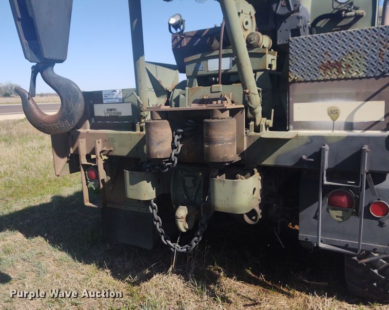 image for item DE6909 1991 Harsco M932A  wrecker truck