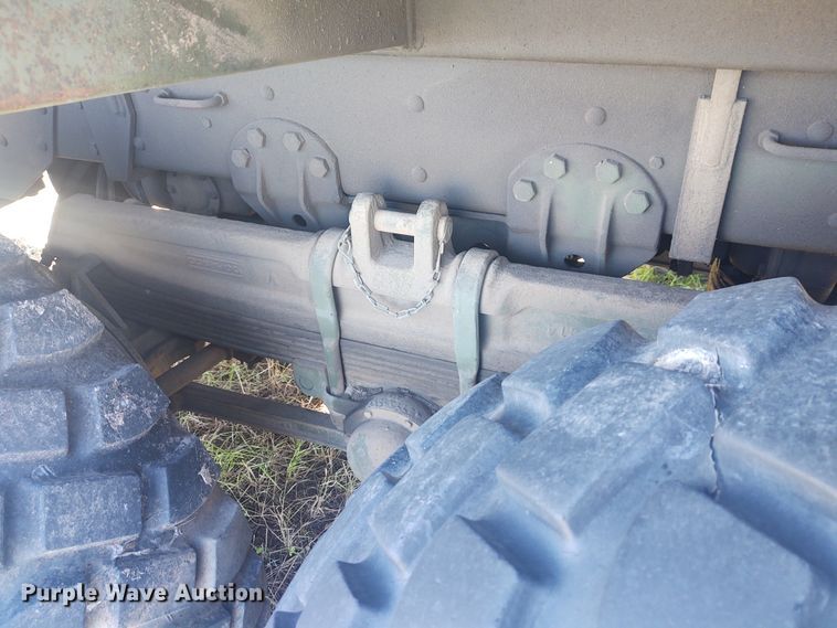 image for item DE6909 1991 Harsco M932A  wrecker truck