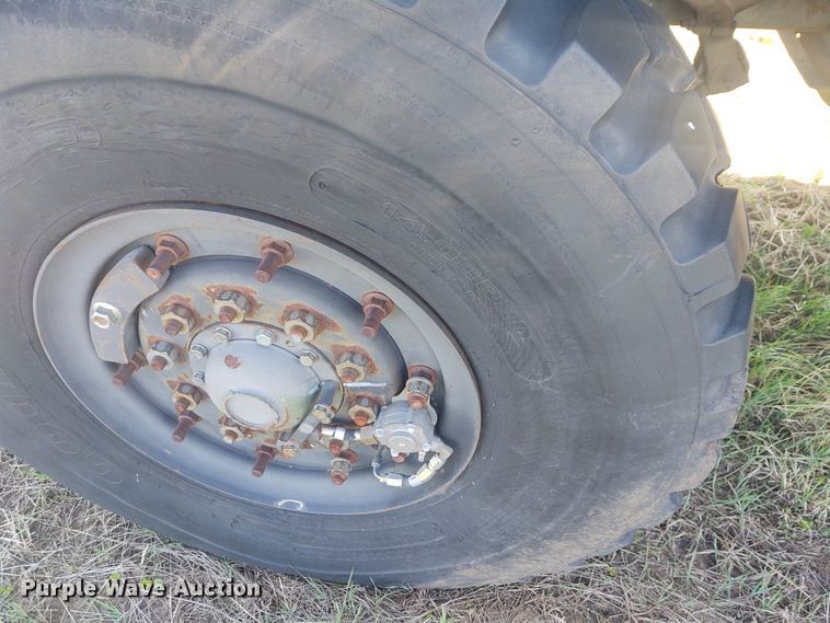 image for item DE6909 1991 Harsco M932A  wrecker truck