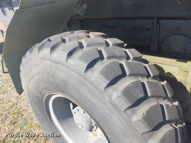 image for item DE6909 1991 Harsco M932A  wrecker truck