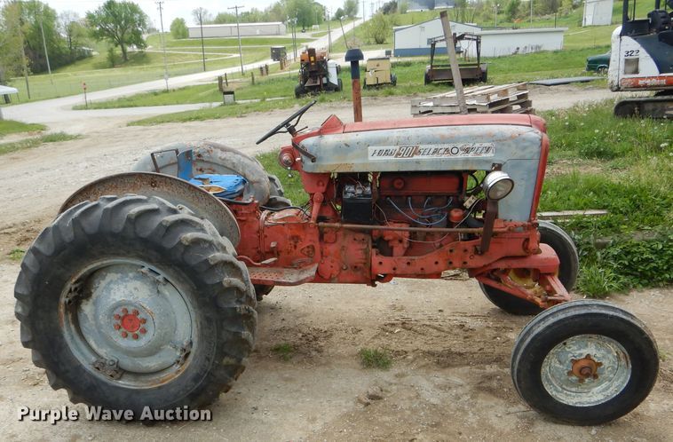 image for item DF3128 Ford 901 tractor