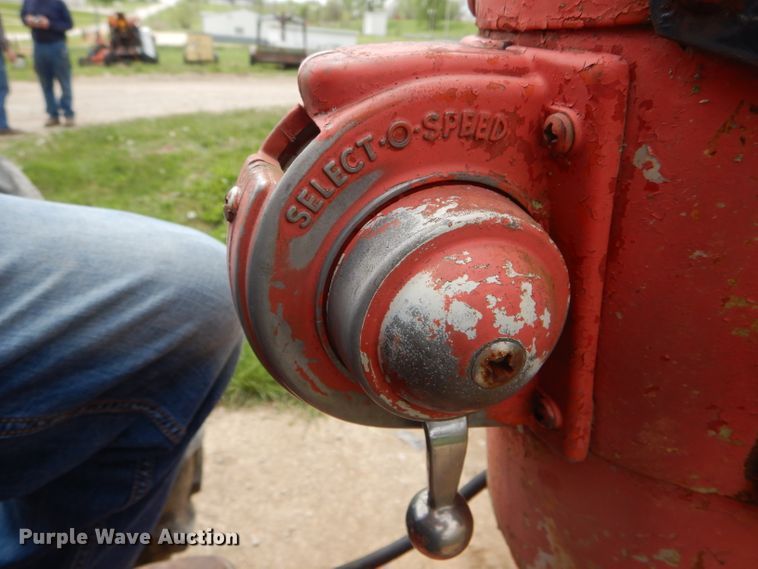 image for item DF3128 Ford 901 tractor