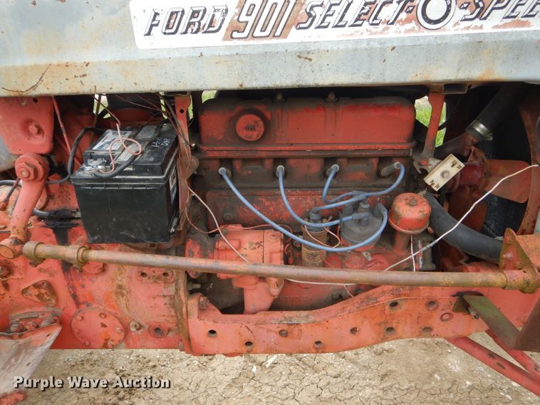 image for item DF3128 Ford 901 tractor