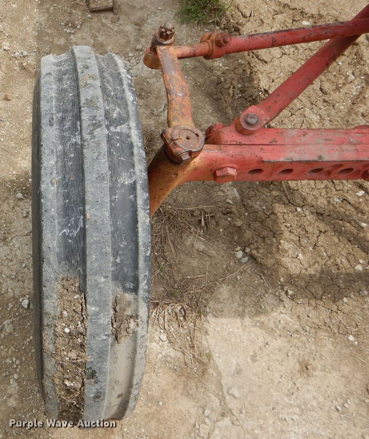 image for item DF3128 Ford 901 tractor