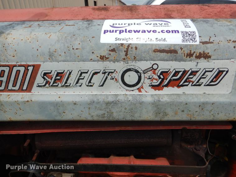 image for item DF3128 Ford 901 tractor