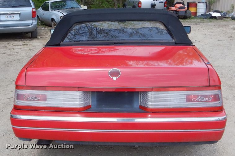 image for item DF3129 1990 Cadillac Allante  convertible