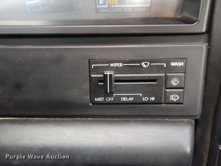 image for item DF3129 1990 Cadillac Allante  convertible