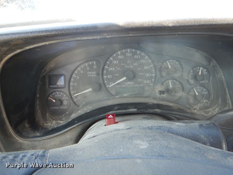 image for item DF3142 2002 Chevrolet Silverado 2500HD  pickup truck