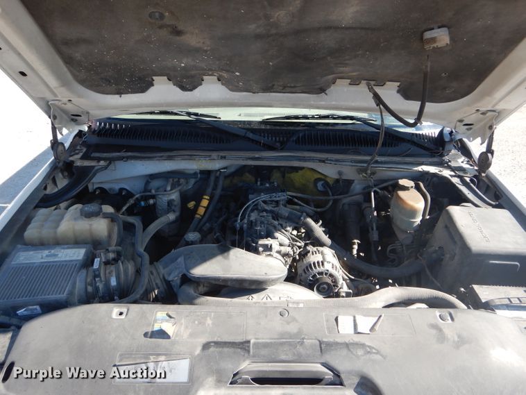 image for item DF3142 2002 Chevrolet Silverado 2500HD  pickup truck