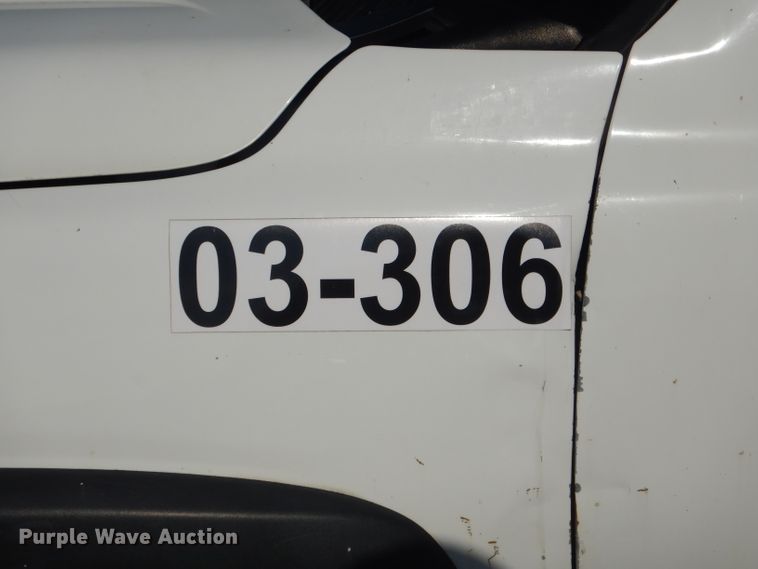 image for item DF3142 2002 Chevrolet Silverado 2500HD  pickup truck