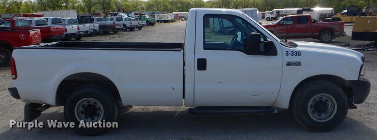 image for item DF3145 2003 Ford F250 Super Duty XL  pickup truck