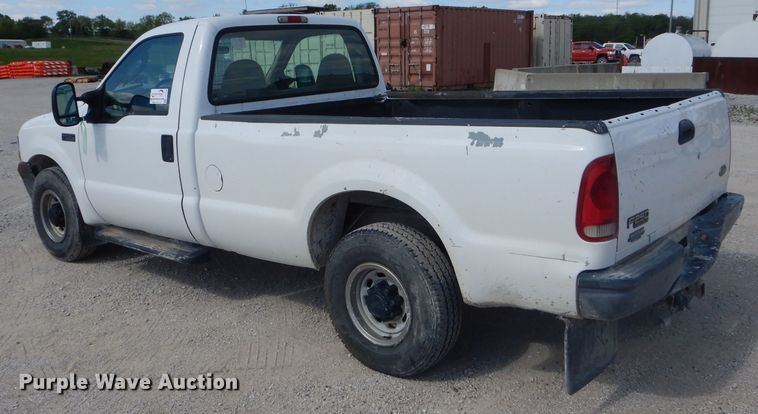 image for item DF3145 2003 Ford F250 Super Duty XL  pickup truck