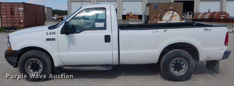image for item DF3145 2003 Ford F250 Super Duty XL  pickup truck