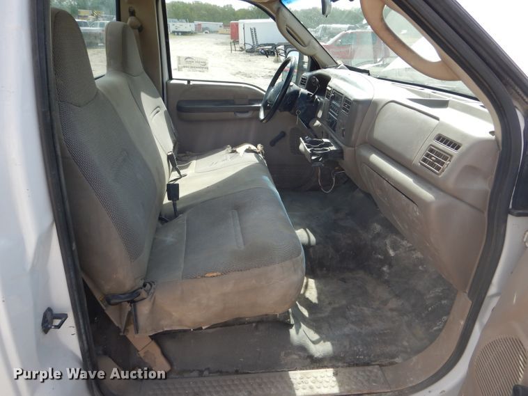 image for item DF3145 2003 Ford F250 Super Duty XL  pickup truck