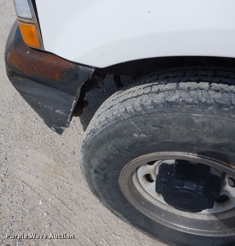 image for item DF3145 2003 Ford F250 Super Duty XL  pickup truck