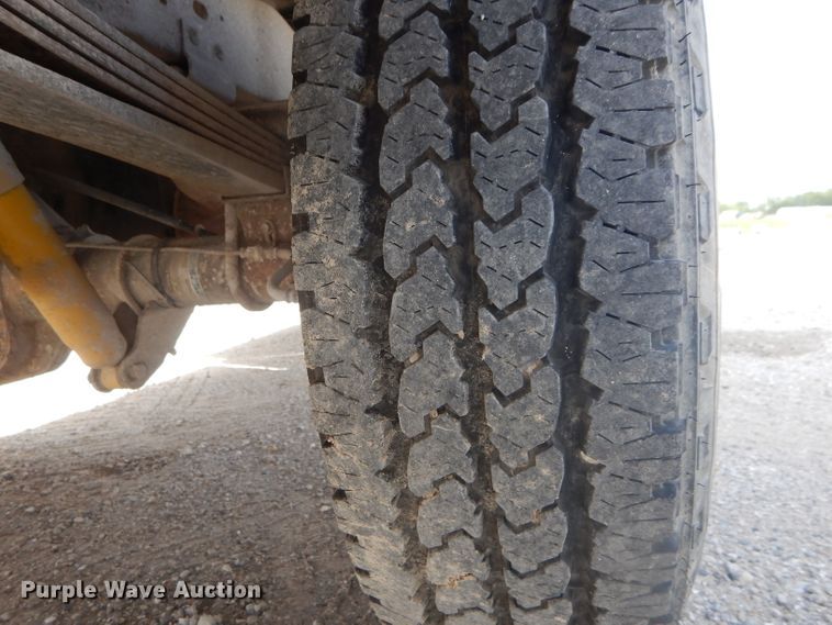 image for item DF3145 2003 Ford F250 Super Duty XL  pickup truck