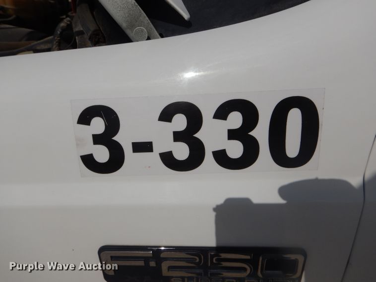 image for item DF3145 2003 Ford F250 Super Duty XL  pickup truck