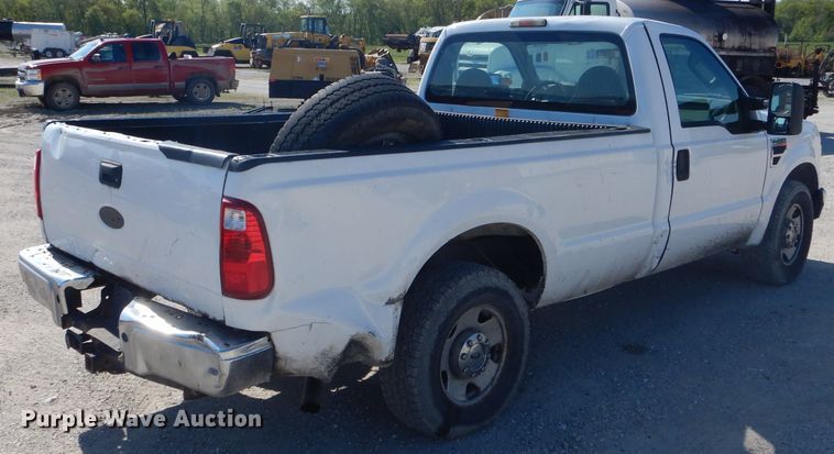 image for item DF3146 2009 Ford F250 Super Duty XL  pickup truck