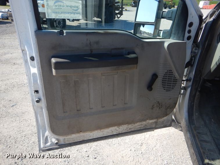 image for item DF3146 2009 Ford F250 Super Duty XL  pickup truck