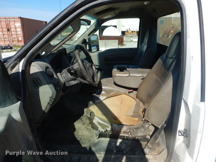 image for item DF3146 2009 Ford F250 Super Duty XL  pickup truck