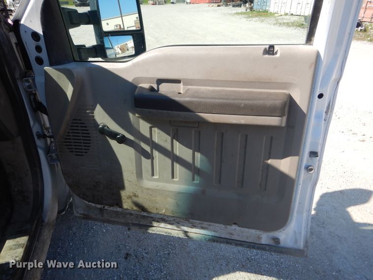 image for item DF3146 2009 Ford F250 Super Duty XL  pickup truck