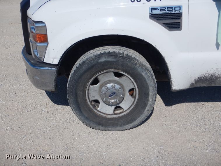 image for item DF3146 2009 Ford F250 Super Duty XL  pickup truck
