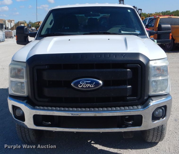 image for item DF3148 2011 Ford F350 Super Duty XL  Crew Cab pickup truck