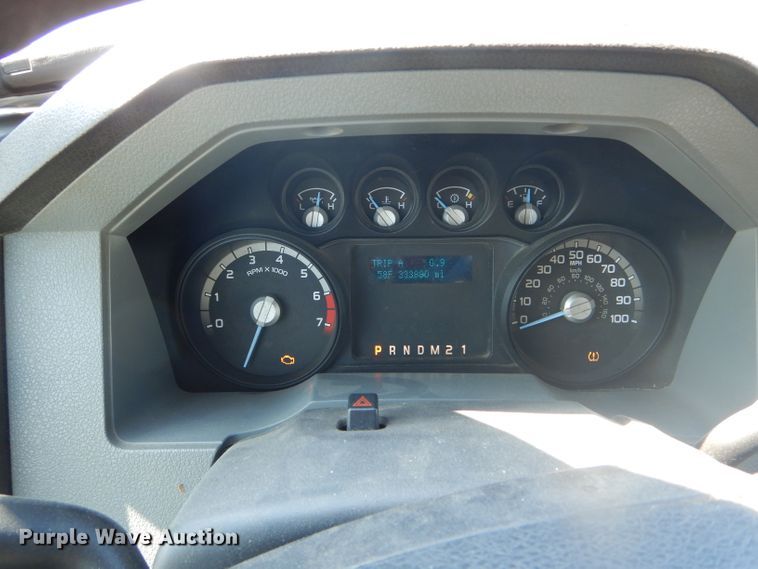 image for item DF3148 2011 Ford F350 Super Duty XL  Crew Cab pickup truck