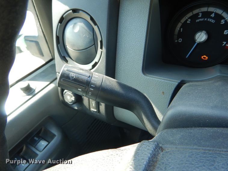 image for item DF3148 2011 Ford F350 Super Duty XL  Crew Cab pickup truck