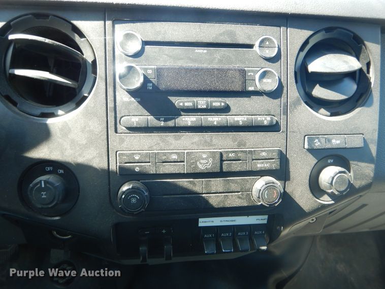 image for item DF3148 2011 Ford F350 Super Duty XL  Crew Cab pickup truck