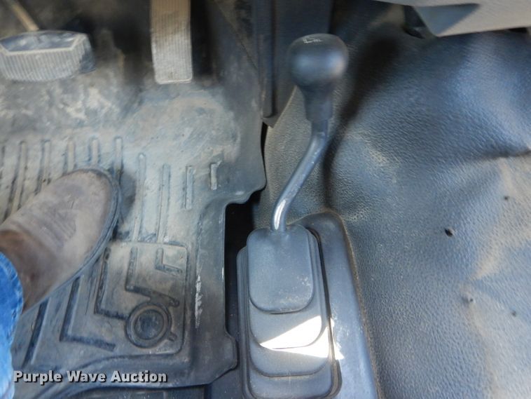 image for item DF3148 2011 Ford F350 Super Duty XL  Crew Cab pickup truck