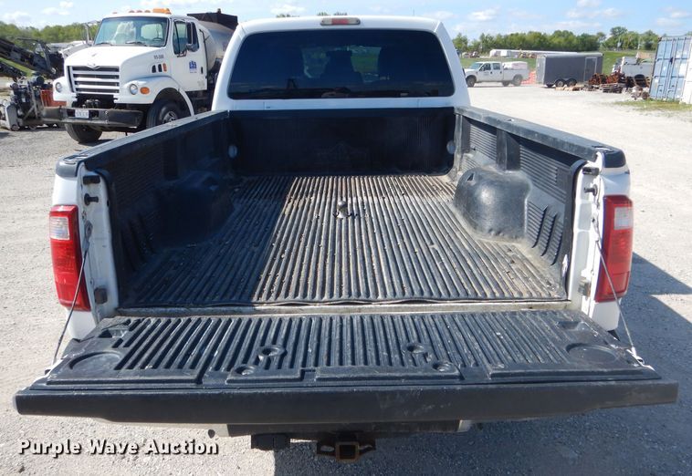 image for item DF3148 2011 Ford F350 Super Duty XL  Crew Cab pickup truck