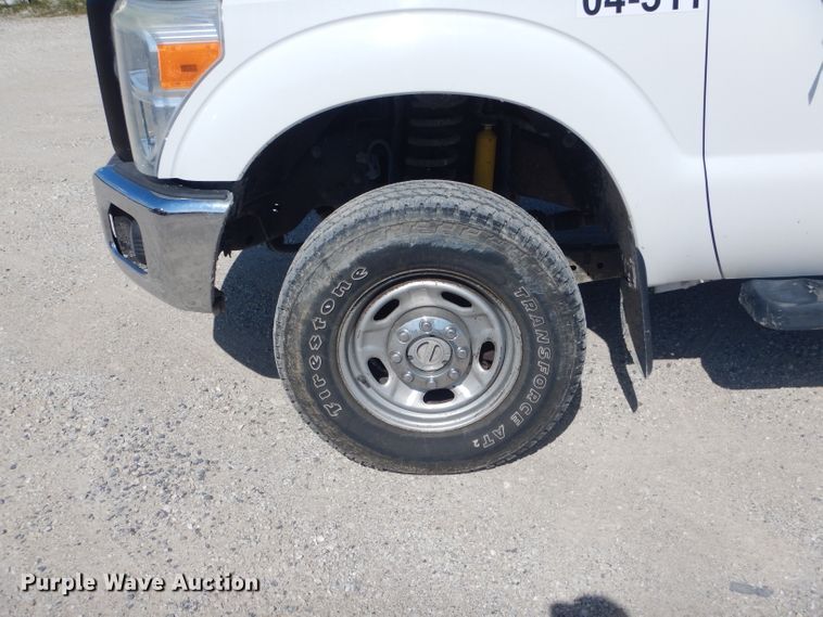 image for item DF3148 2011 Ford F350 Super Duty XL  Crew Cab pickup truck