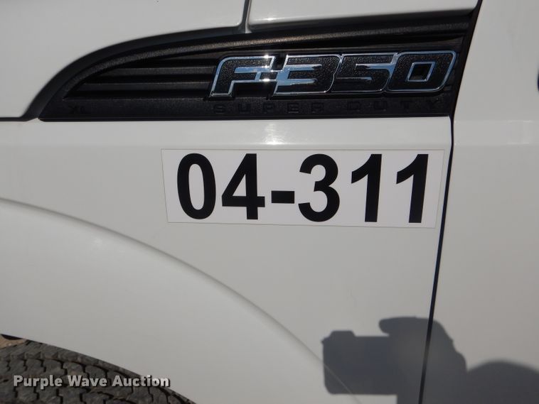 image for item DF3148 2011 Ford F350 Super Duty XL  Crew Cab pickup truck