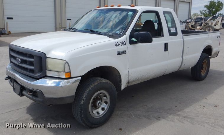 image for item DF3151 2004 Ford F250 Super Duty XL  SuperCab pickup truck