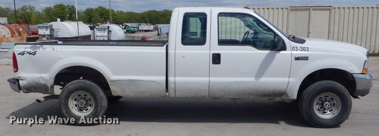 image for item DF3151 2004 Ford F250 Super Duty XL  SuperCab pickup truck