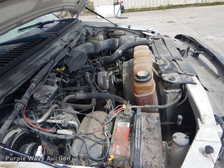 image for item DF3151 2004 Ford F250 Super Duty XL  SuperCab pickup truck