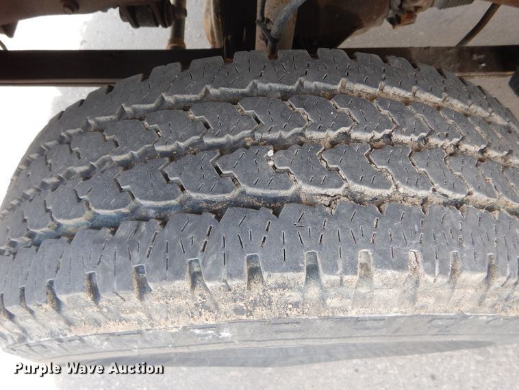 image for item DF3151 2004 Ford F250 Super Duty XL  SuperCab pickup truck