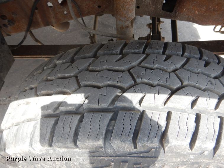 image for item DF3151 2004 Ford F250 Super Duty XL  SuperCab pickup truck