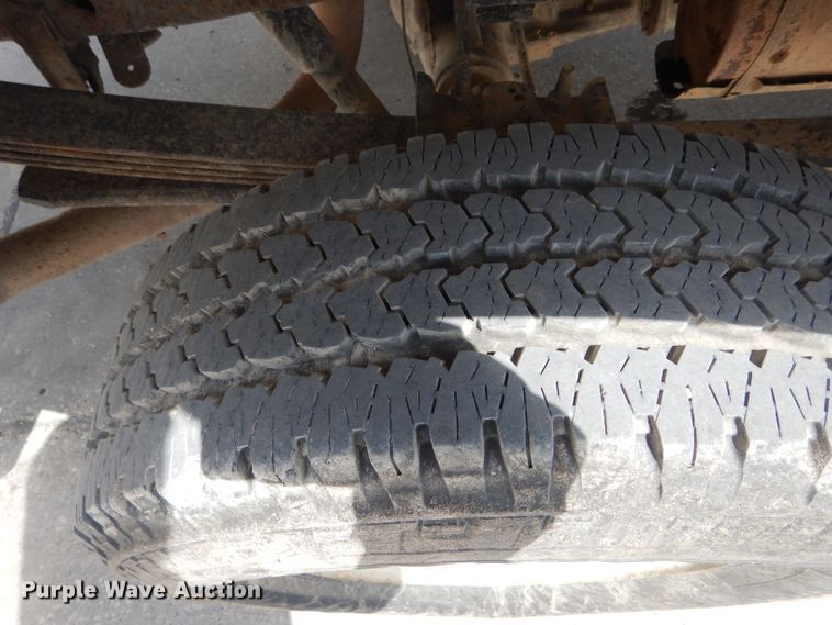 image for item DF3151 2004 Ford F250 Super Duty XL  SuperCab pickup truck