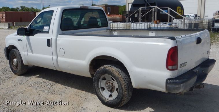 image for item DF3152 2006 Ford F250 Super Duty XL  pickup truck