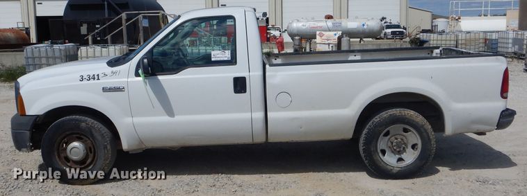 image for item DF3152 2006 Ford F250 Super Duty XL  pickup truck