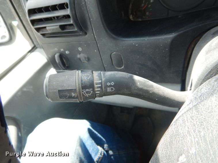 image for item DF3152 2006 Ford F250 Super Duty XL  pickup truck