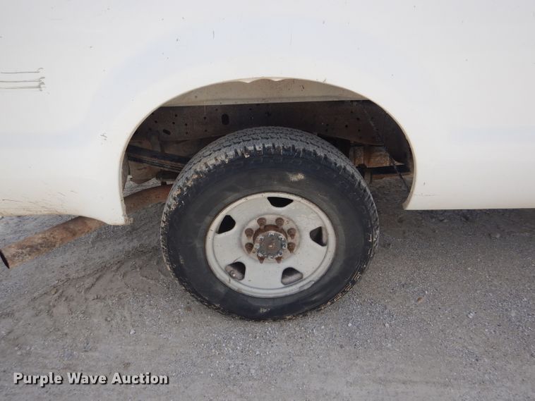 image for item DF3152 2006 Ford F250 Super Duty XL  pickup truck