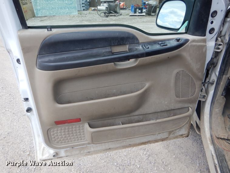 image for item DF3154 2006 Ford F250 Super Duty XL  pickup truck