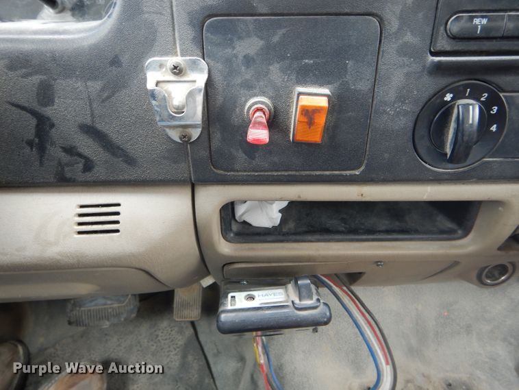 image for item DF3154 2006 Ford F250 Super Duty XL  pickup truck