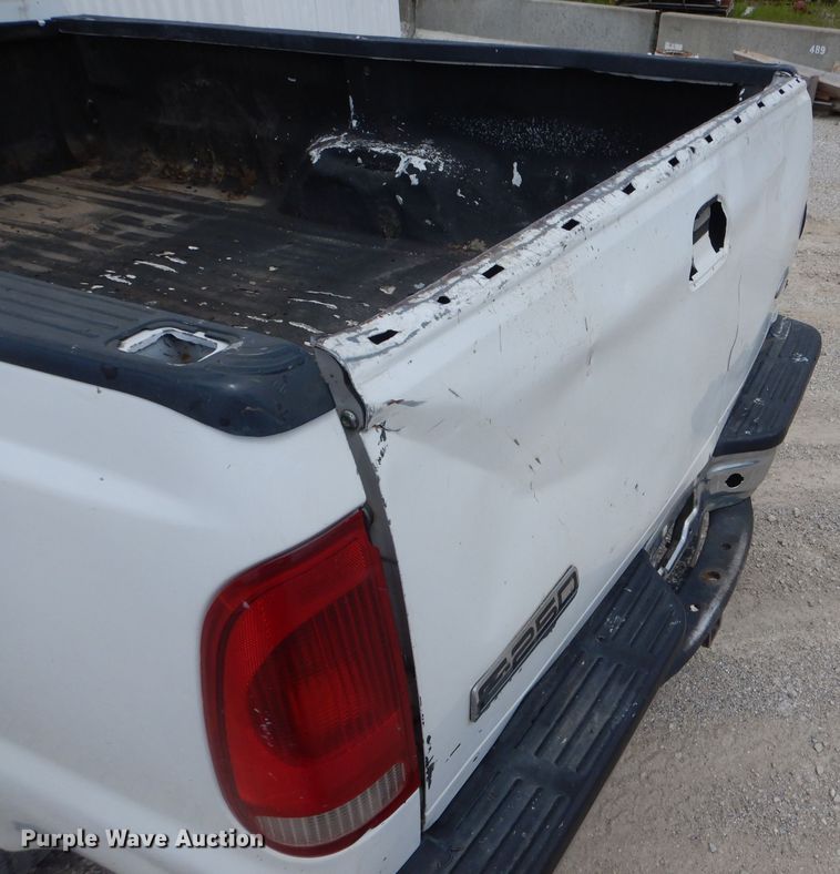 image for item DF3154 2006 Ford F250 Super Duty XL  pickup truck