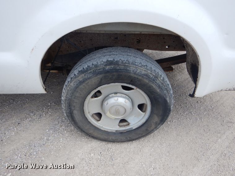 image for item DF3154 2006 Ford F250 Super Duty XL  pickup truck