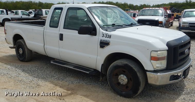 image for item DF3155 2006 Ford F250 Super Duty XL  pickup truck