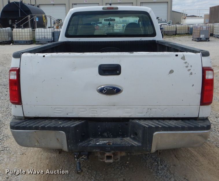 image for item DF3155 2006 Ford F250 Super Duty XL  pickup truck